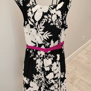 Eliza J Black and White Sleeveless Midi Sundress with Pockets